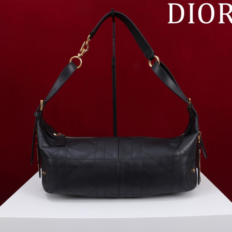 D*or top handle bags